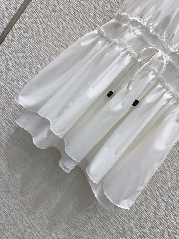 루이비통 신상 화이트 민소매 원피스 001-233571