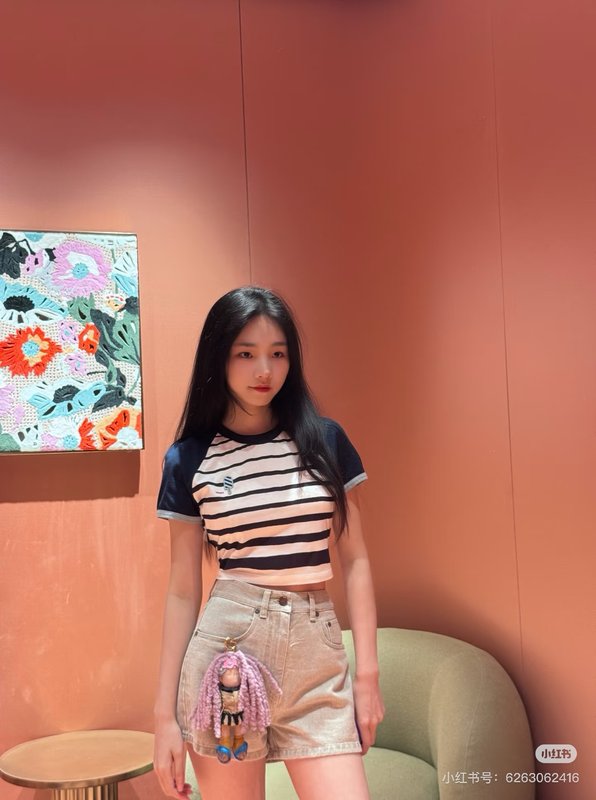자수 스트라이프 숏 티셔츠 001-233597