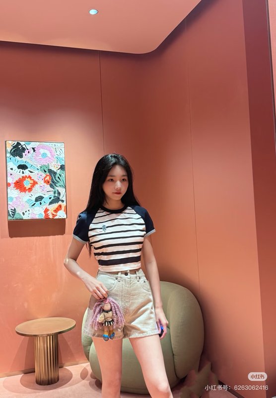 자수 스트라이프 숏 티셔츠 001-233597