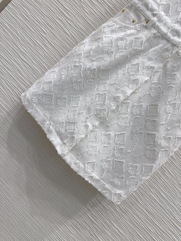 루이비통 모노그램 자수 컷오프 원피스 001-233618