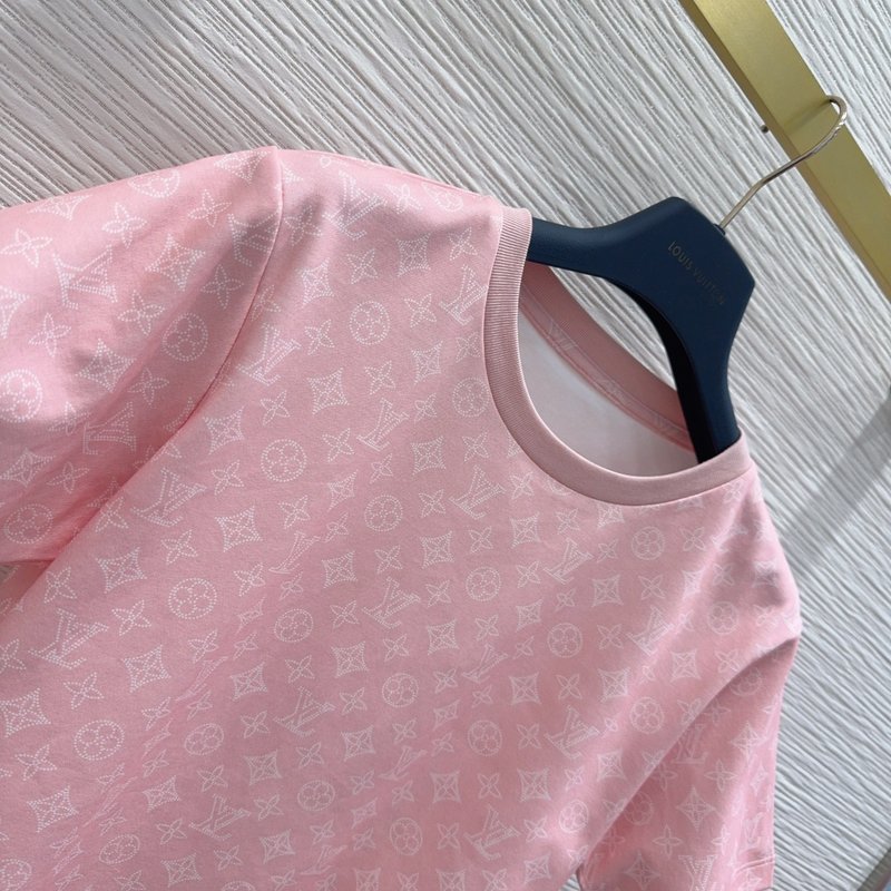 루이비통 여성 핑크 숏 티셔츠 001-233623