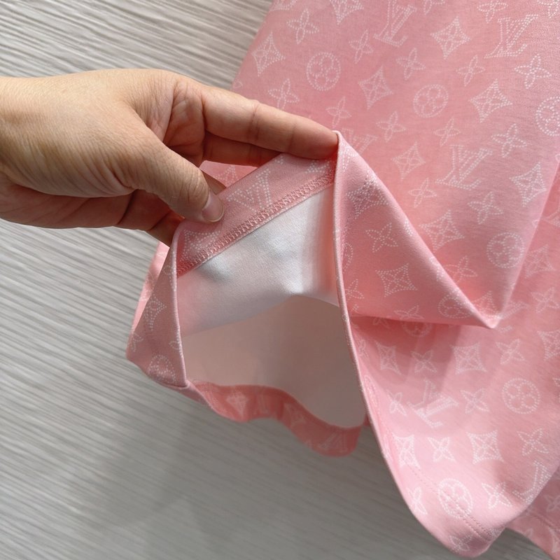 루이비통 여성 핑크 루즈핏 반팔 티셔츠 001-233624