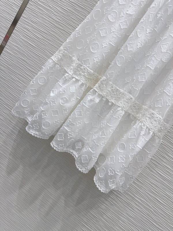 루이비통 자수 컷팅 원피스 001-233635