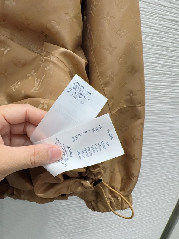 루이비통 공방 스타일 자외선 차단 재킷 001-233653