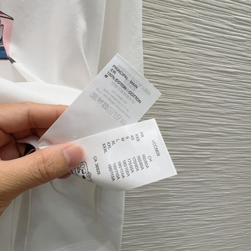 루이비통 신상 프린팅 반팔 티셔츠 001-233658