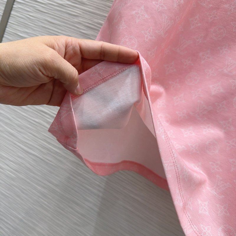 루이비통 여성 핑크 루즈핏 반팔 티셔츠 001-233665