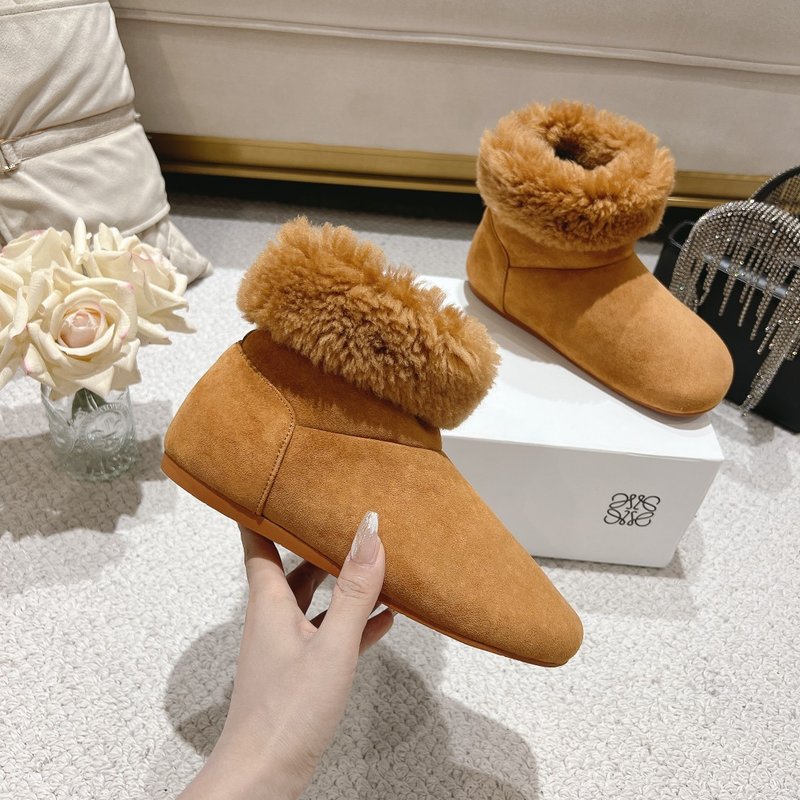 로에베 양모 일체형 스노우 부츠 001-233690
