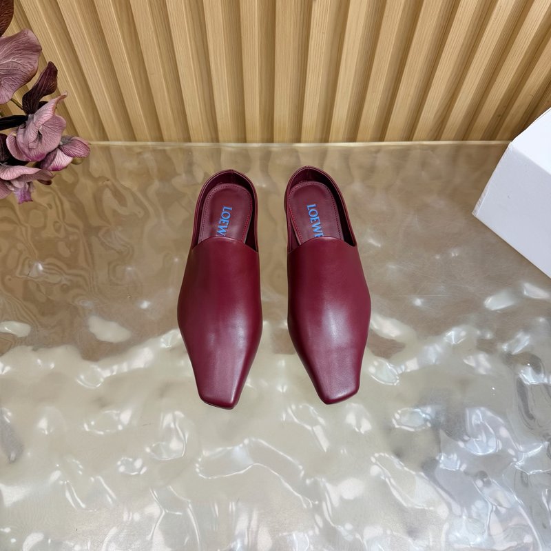로에베 진주 장식 뮬 힐 슬리퍼 001-233693