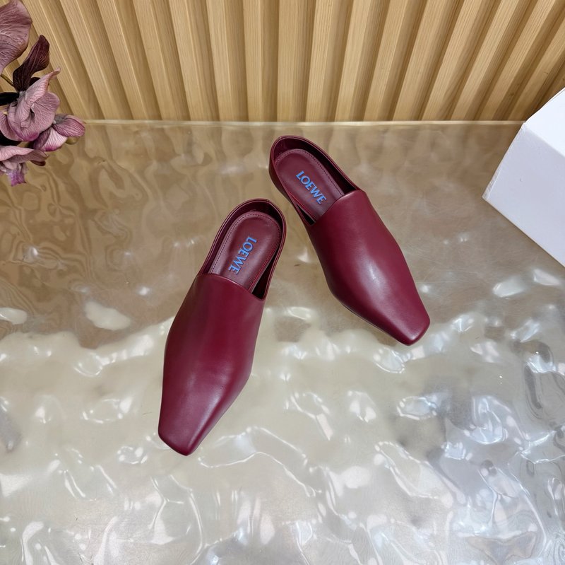 로에베 진주 장식 뮬 힐 슬리퍼 001-233693