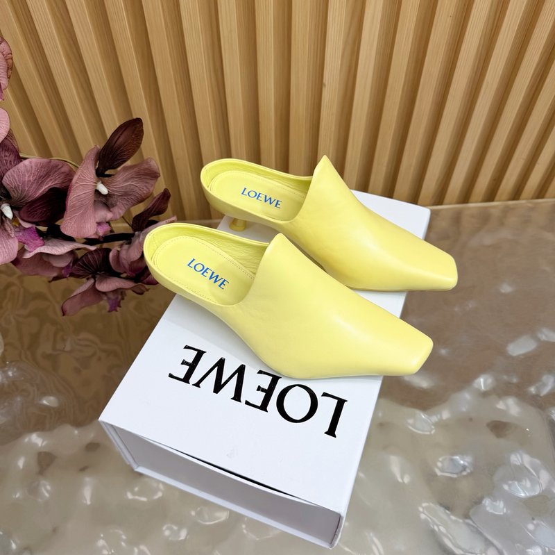 로에베 뉴 뮬 하프슬리퍼 캣힐 샌들 001-233695