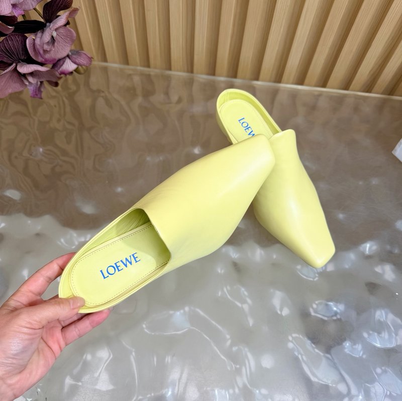로에베 뉴 뮬 하프슬리퍼 캣힐 샌들 001-233695