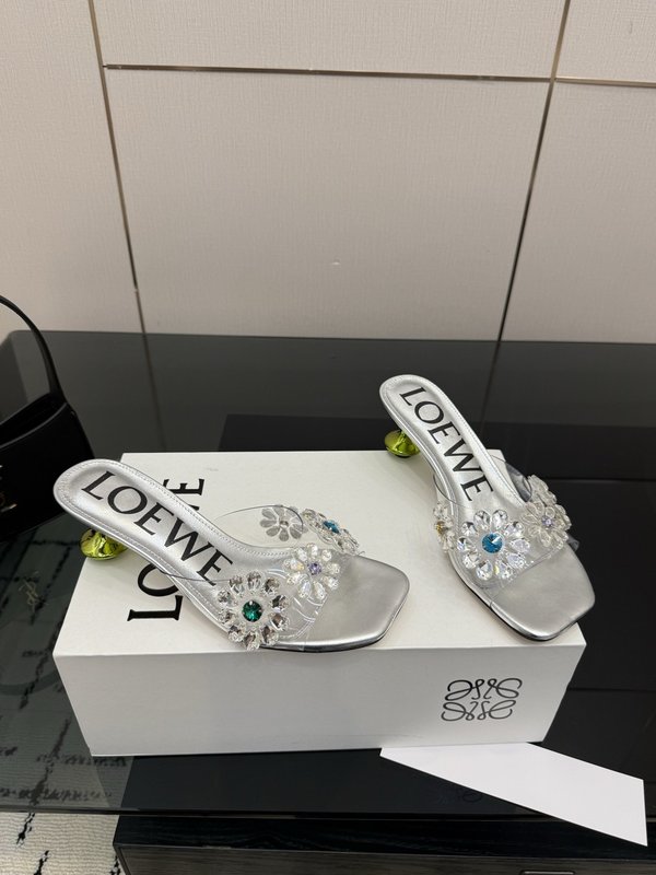 로에베 여름 한정 필름 단조 슬리퍼 001-233717
