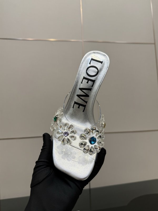 로에베 여름 한정 필름 단조 슬리퍼 001-233717