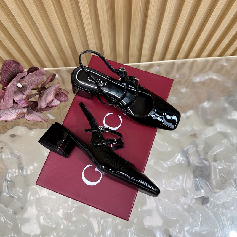 구찌 말衔扣 굽 있는 드레스 샌들 001-233859