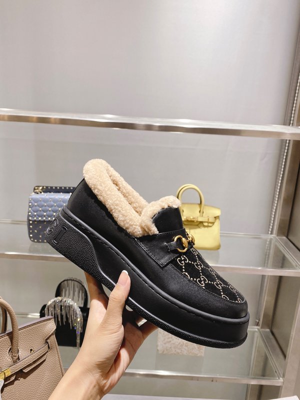 구찌 울 블렌드 말衔扣 로퍼 스노우 부츠 001-233906