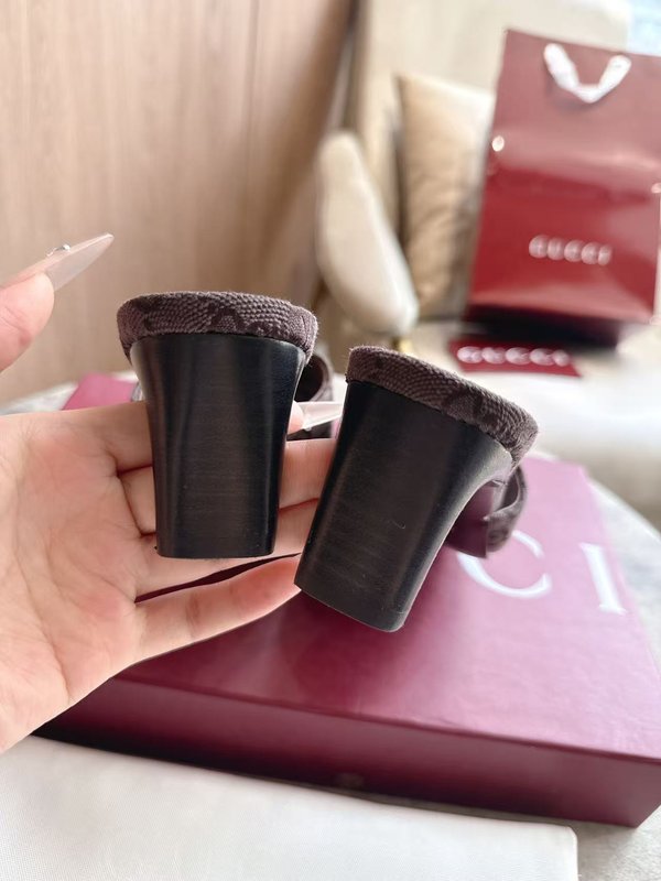 구찌 더블 G 플랫폼 샌들 여성용 001-233951