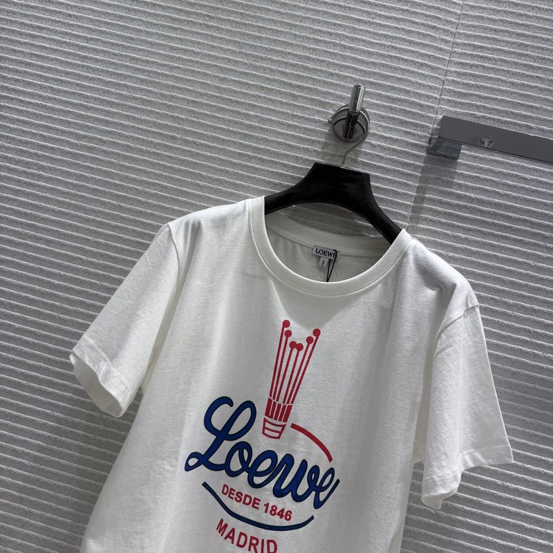 로에베 빈티지 크라운 자수 드로스트링 반팔 티셔츠 001-234013