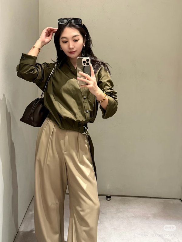 로에베 비대칭 디자인 루즈핏 셔츠 001-234018