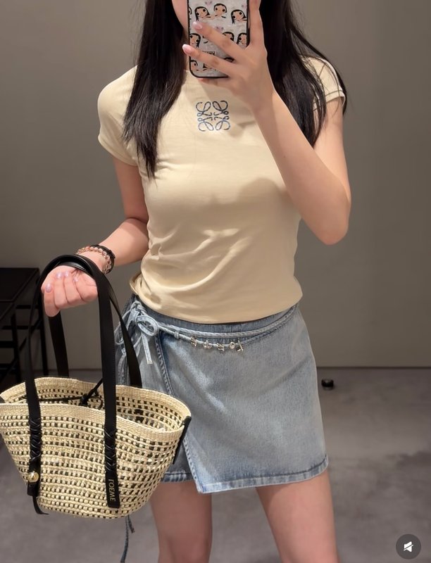 로에베 슬림핏 라운드넥 로고 티셔츠 001-234065