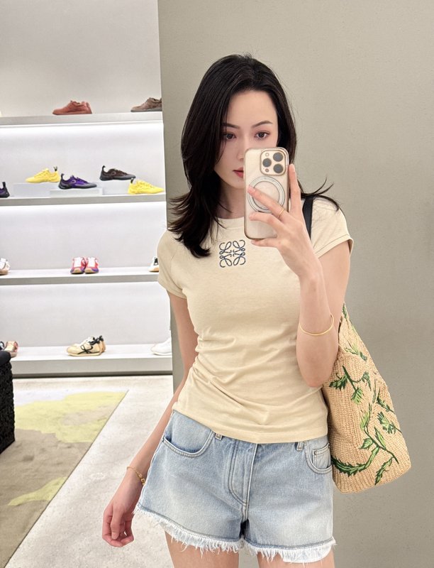 로에베 슬림핏 라운드넥 로고 티셔츠 001-234065