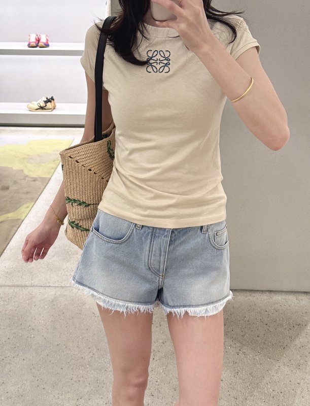 로에베 슬림핏 라운드넥 로고 티셔츠 001-234065