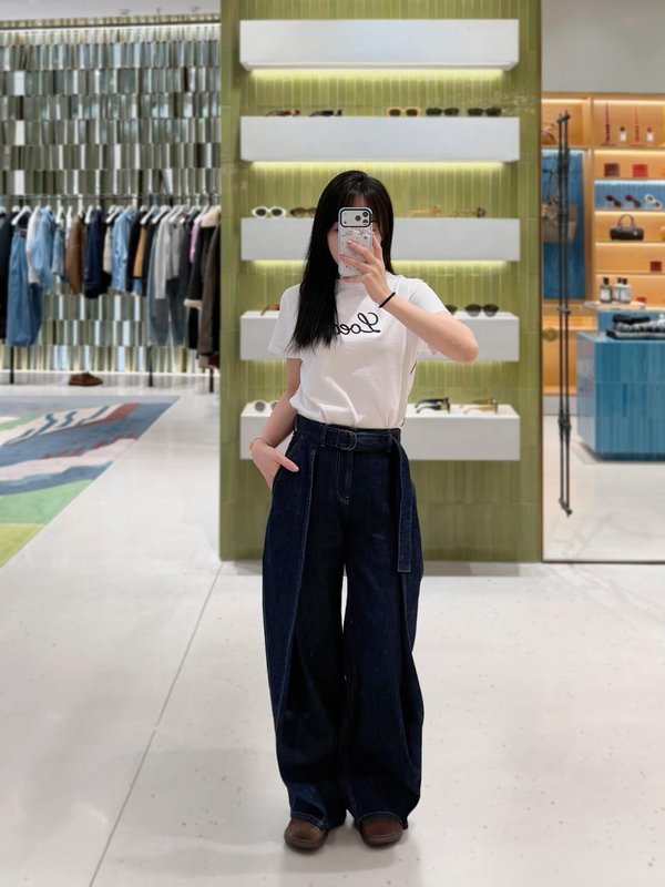 심플 로고 라인 반팔 티셔츠 001-234072