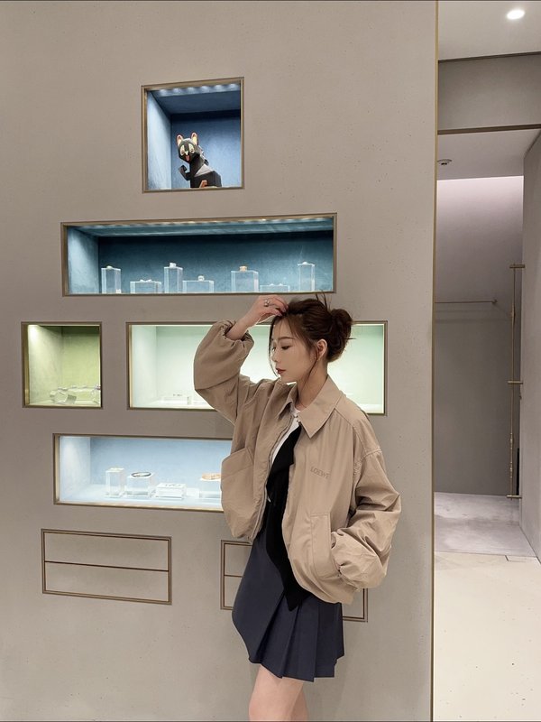 로에베 스플라이스 카키 자켓 001-234075