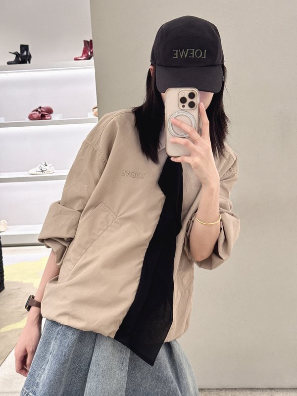 로에베 스플라이스 카키 자켓 001-234075