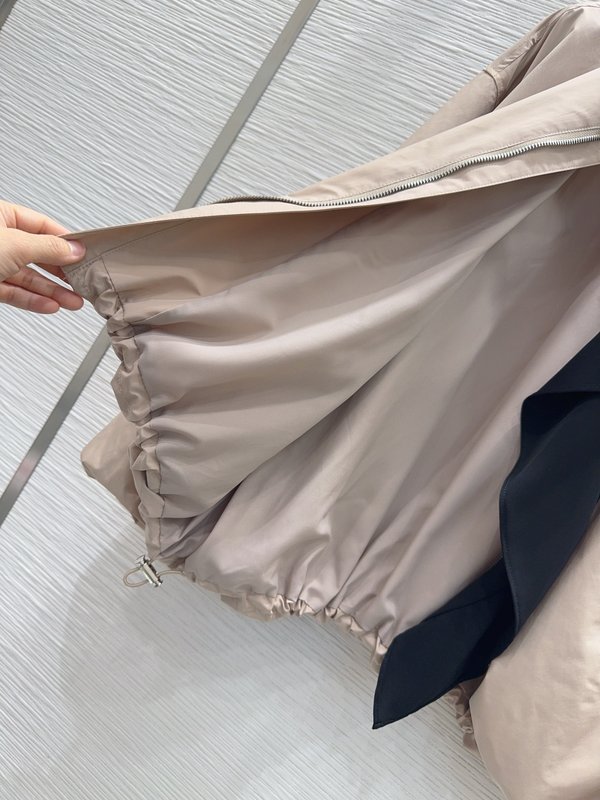 로에베 고급스러운 입체 재단 자켓 001-234083