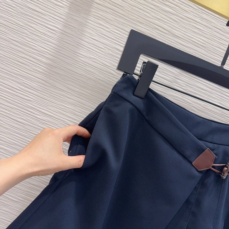 로에베 뉴 하이웨이스트 플리츠 미니스커트 001-234099