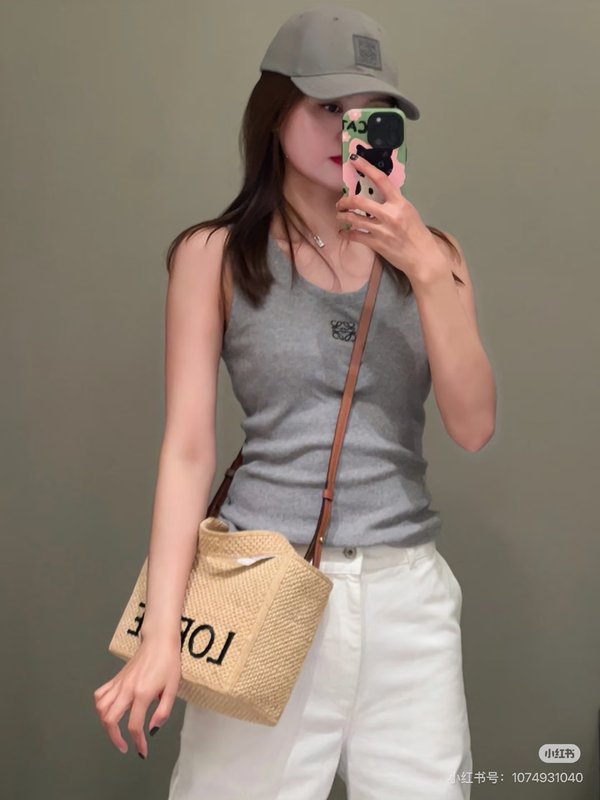 로에베 로고 자수 립스트레치 면 조끼 001-234117