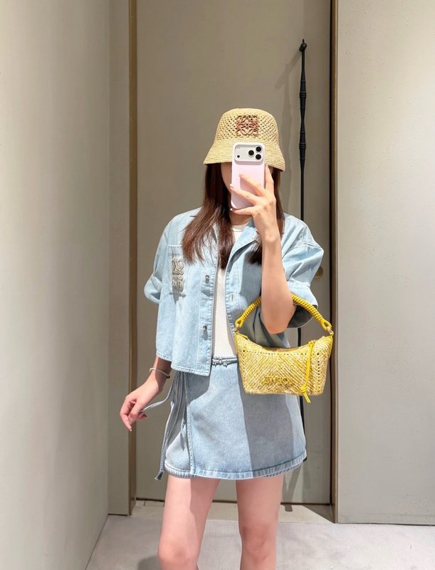 로에베 컬러블록 로고 자수 데님 셔츠 001-234147