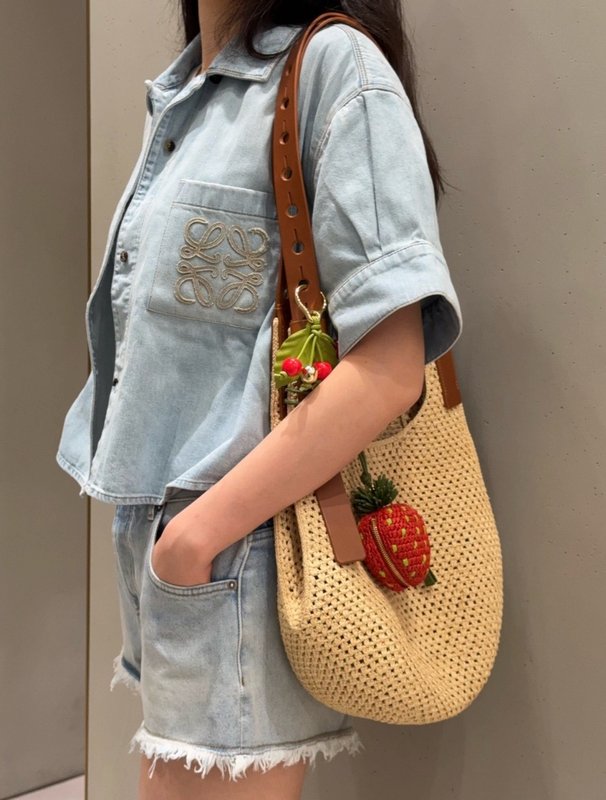로에베 컬러블록 로고 자수 데님 셔츠 001-234147