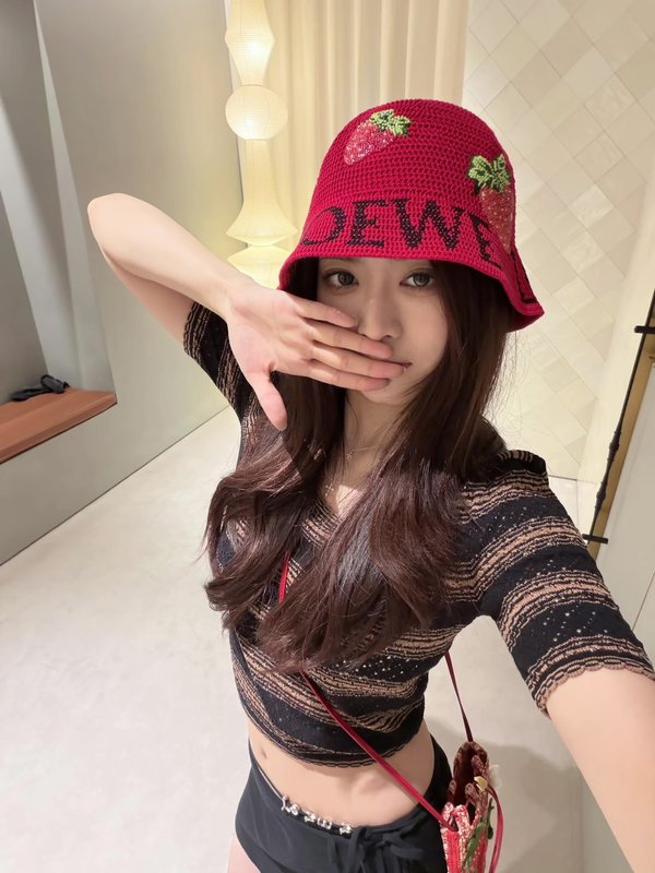 로에베 블랙 브라운 스트라이프 니트 반팔 001-234209