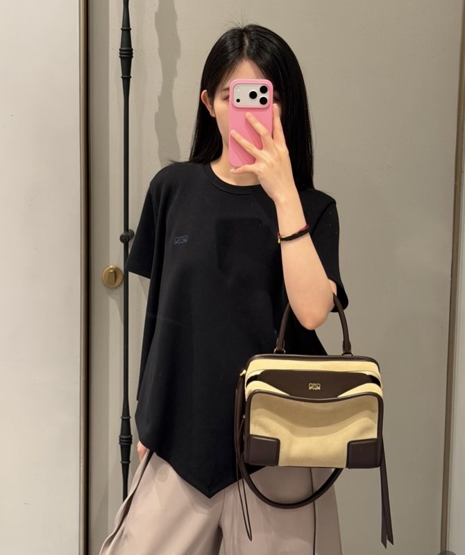 로에베 로고 자수 불규칙 반팔 티셔츠 001-234214