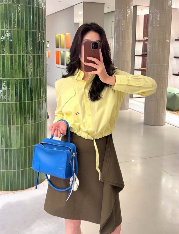 로에베 올리브 그린 불규칙 미디 스커트 001-234251