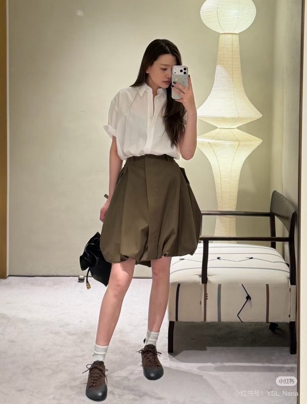 로에베 올리브그린 불규칙 버블 스커트 001-234278