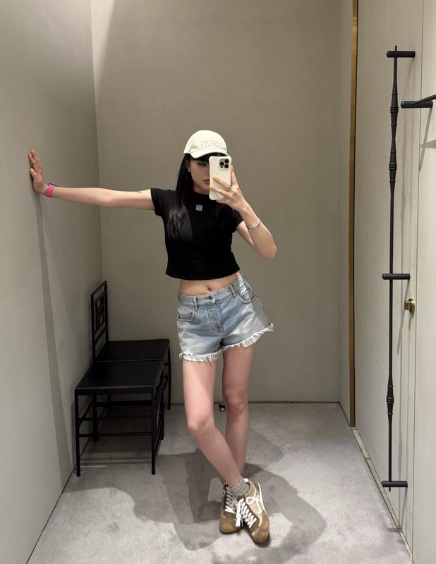 로에베 여름 연청 워싱 데님 숏팬츠 001-234289