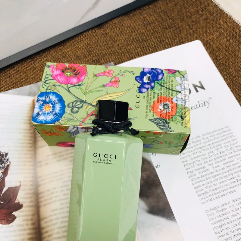 구찌 플로라 그린 보틀 오드퍼퓸 001-234347