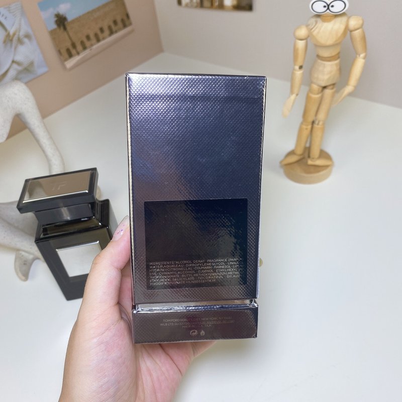 톰포드 우드 오드 퍼퓸 100ml 001-234567