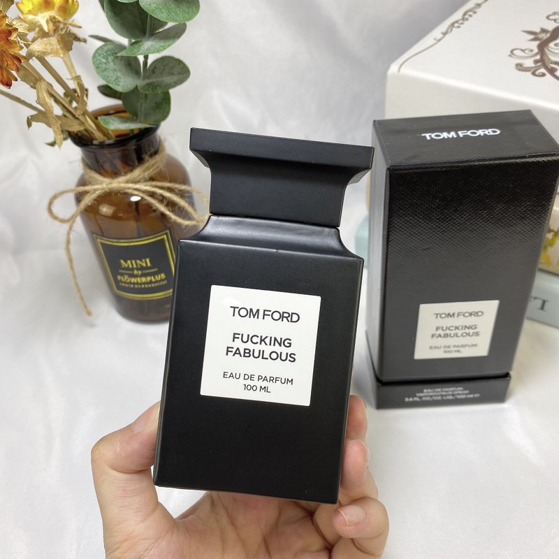 톰포드 퍼킹 파뷸러스 오드퍼퓸 001-234568