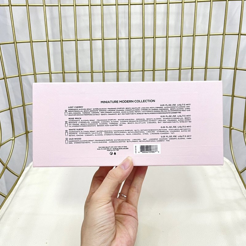 TF 한정판 핑크 박스 향수 샘플 4 종 세트 001-234570