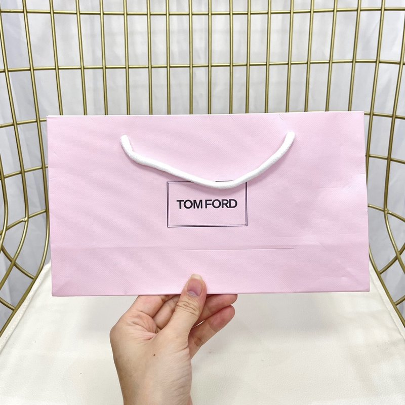 TF 한정판 핑크 박스 향수 샘플 4 종 세트 001-234570