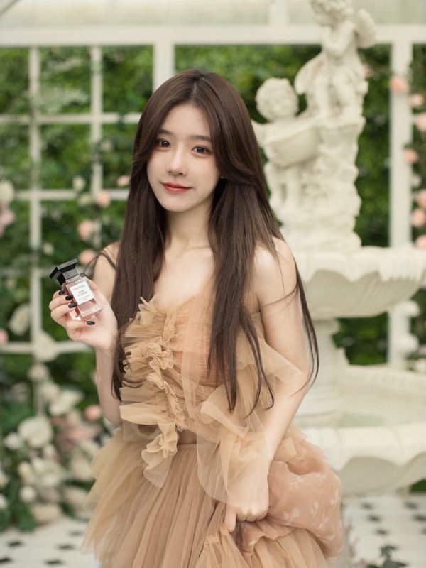 톰포드 차이나 로즈 오드퍼퓸 001-234604