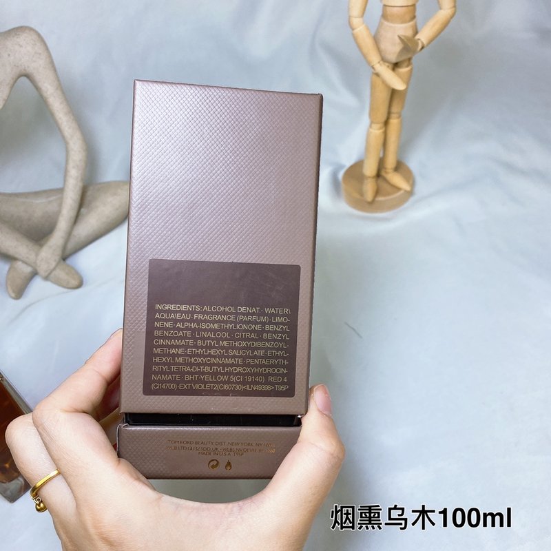 톰포드 에보니 스모크 오드퍼퓸 100ml 001-234610