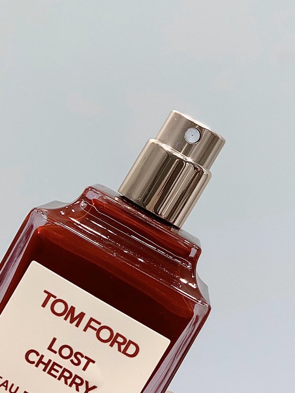 톰포드 로스트 체리 오드퍼퓸 50ml 001-234609