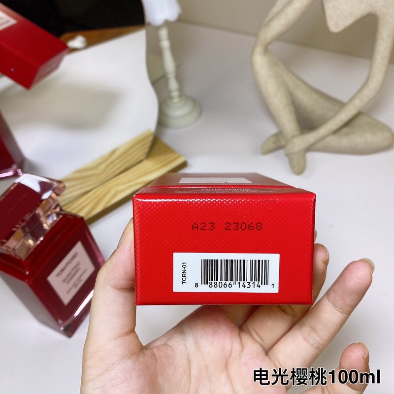 톰포드 일렉트릭 체리 오드퍼퓸 001-234618