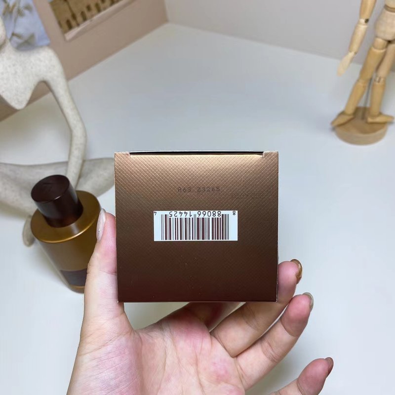 톰포드 우드 미네랄 오드퍼퓸 001-234625