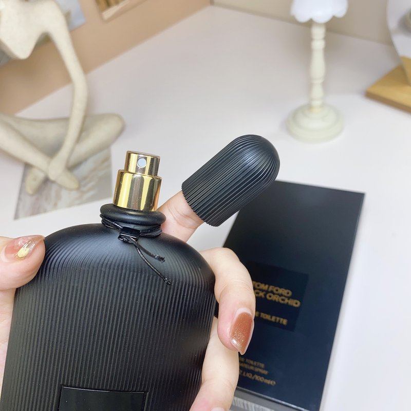 톰포드 블랙 오키드 오드뚜왈렛 100ml 001-234639
