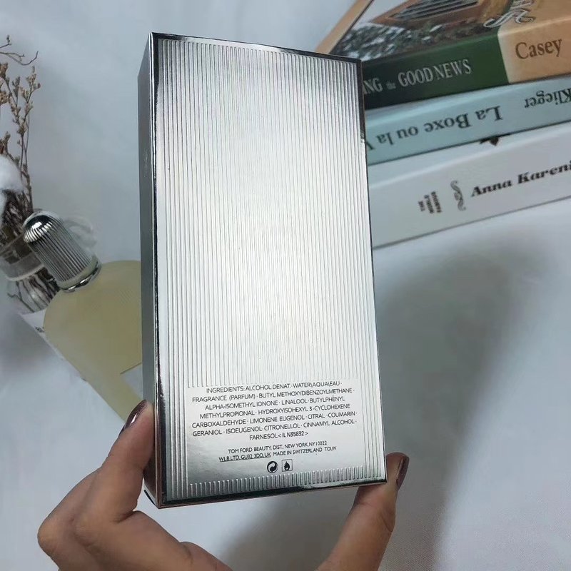 톰포드 그레이 베티버 오드뚜왈렛 001-234640